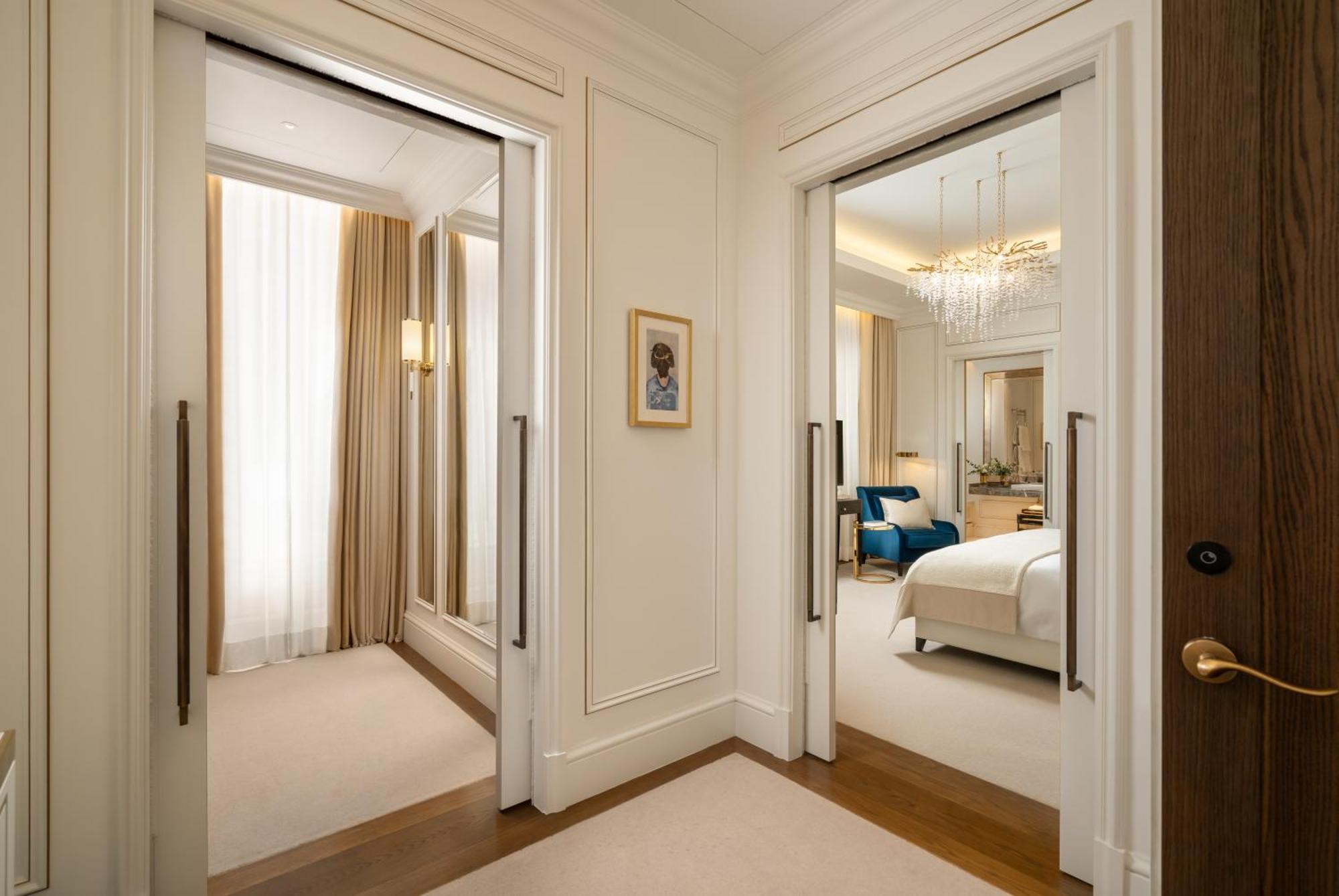 Corinthia Grand Hotel Du Boulevard Boekarest Buitenkant foto